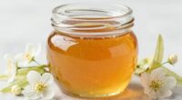 frischer Lindenblütenhonig