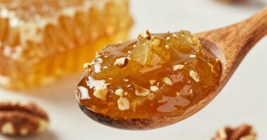Honig-Nuss-Aufstrich ohne Zucker
